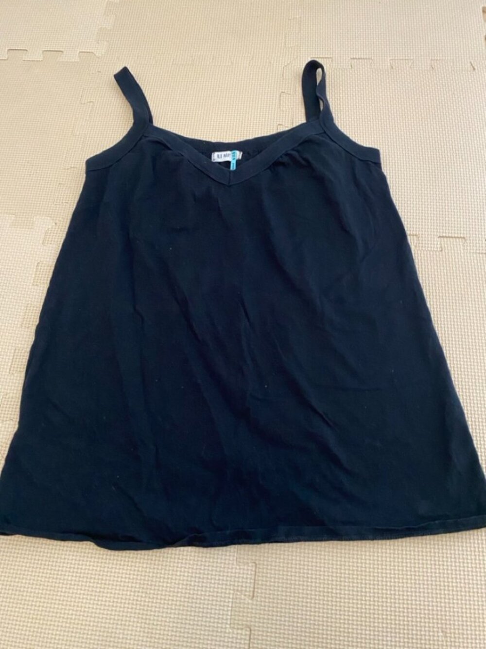 Old Navy Black Camisole Tank Top V-Neck Size XS